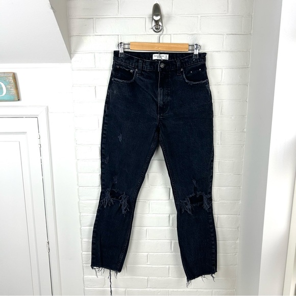 Abercrombie + Fitch The Skinny High Rise Black Distressed Jeans Size 27/4 - Picture 1 of 12